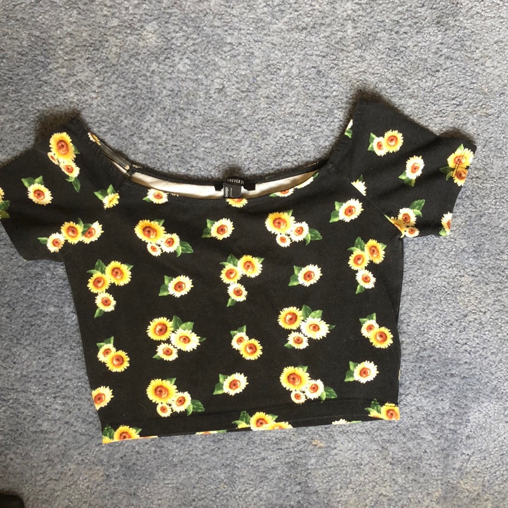 Crop top